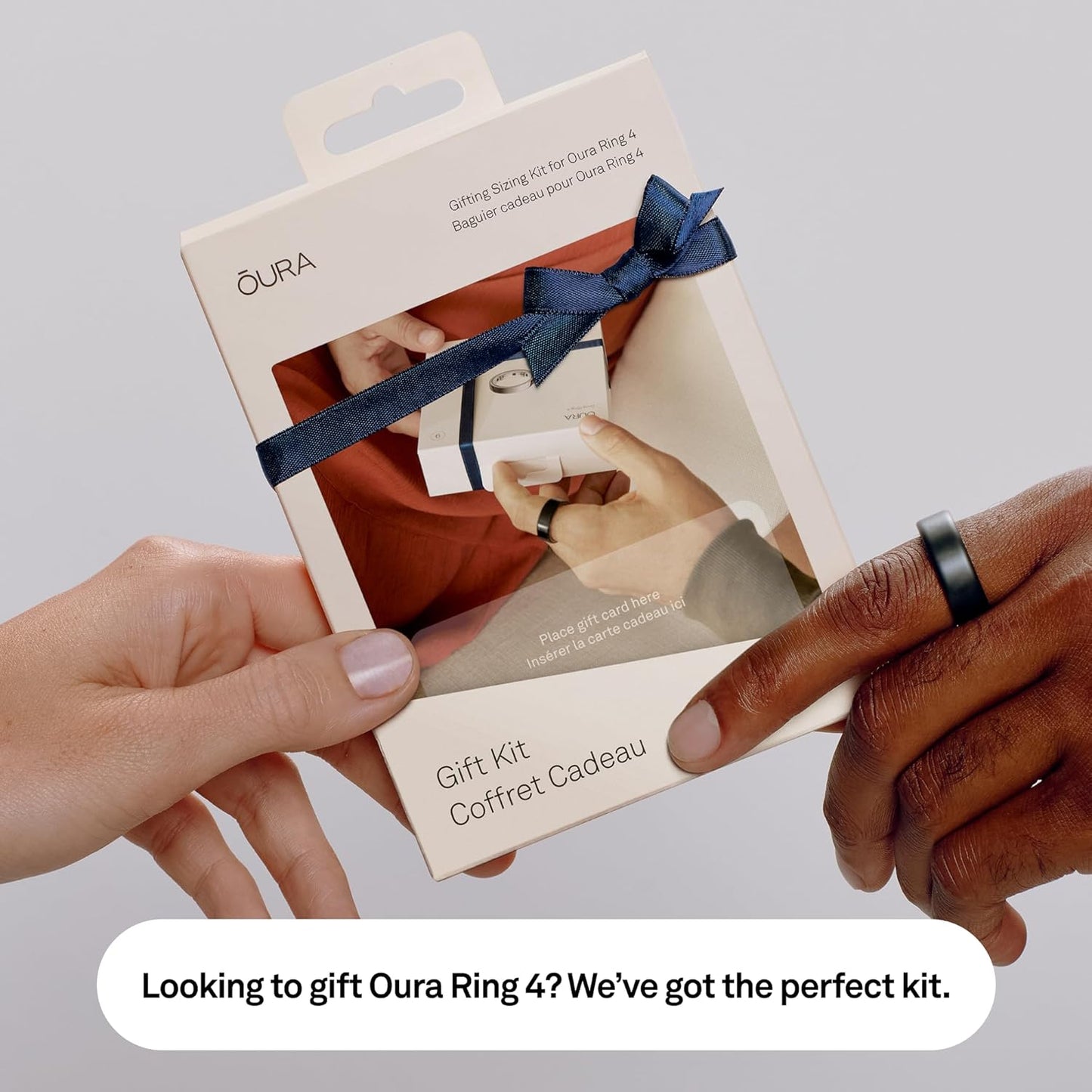 oura ring 4 gifting image from one hand to another hand